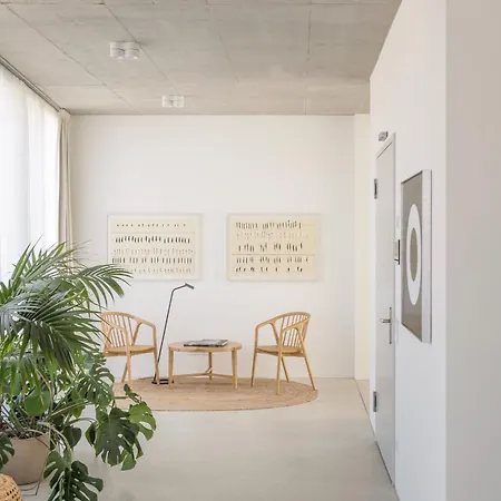 Wilmina & Lofts Hotel 5*