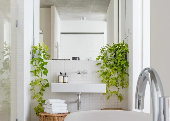 Wilmina & Lofts Hotel 5*