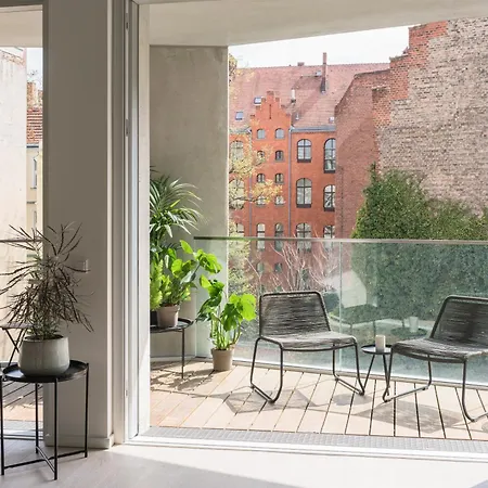 Aparthotel Wilmina & Lofts 5*