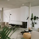 Отель Wilmina & Lofts Берлин